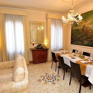 Bed & Breakfast Ca Del Modena Only, Venice