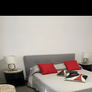 Apartment With Private Courtyard, Venice
